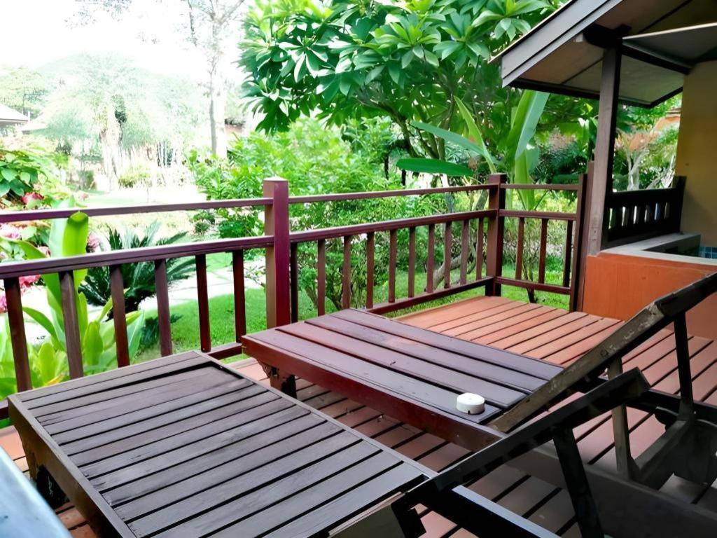 Pai Hotsprings Spa Resort Екстериор снимка